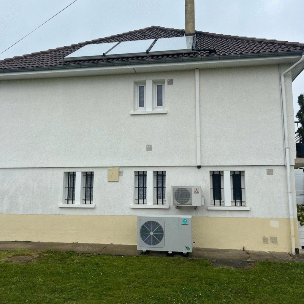 Capteurs solaires sur une toiture