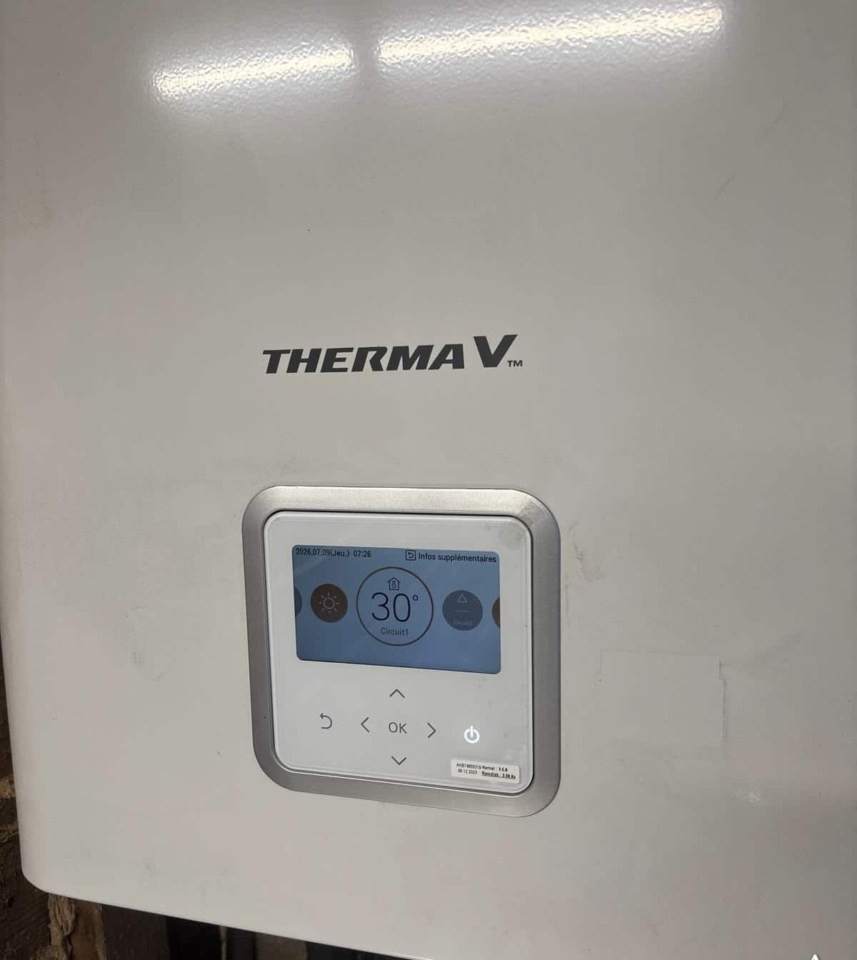 Écran de commande LG Therma V — pilotage précis